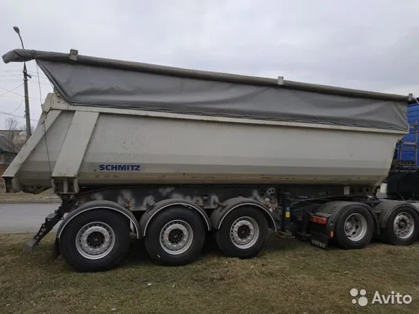 Самосвальный полуприцеп Schmitz Cargobull