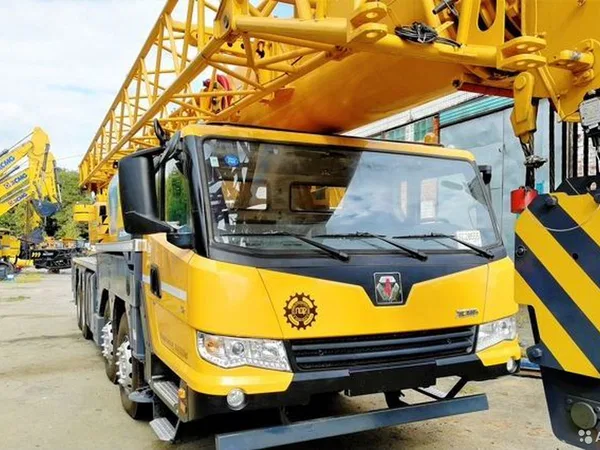 Автокран XCMG XCT55