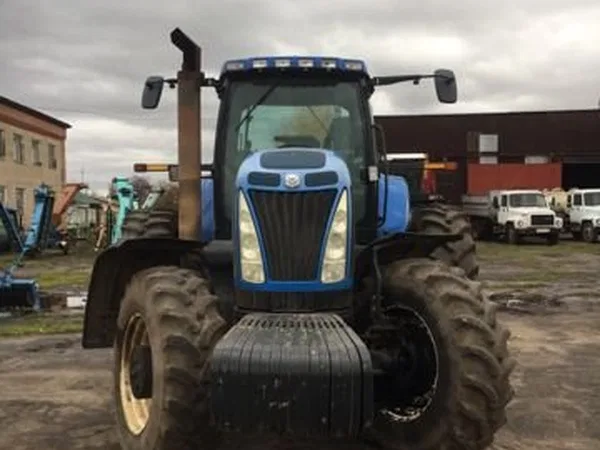 Трактор New Holland T8040