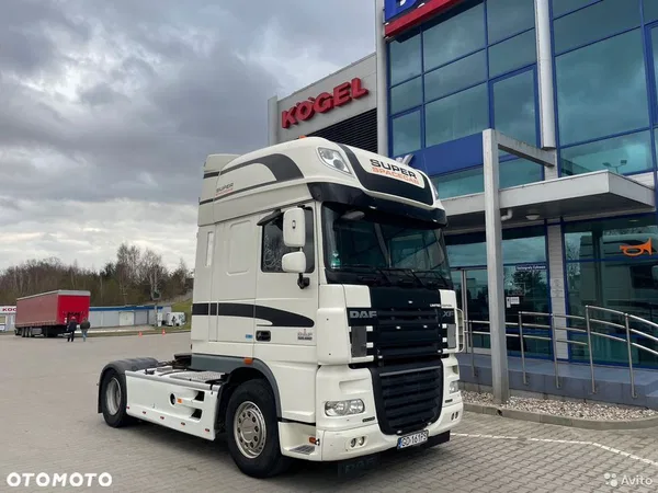 Седельный тягач DAF XF105.460