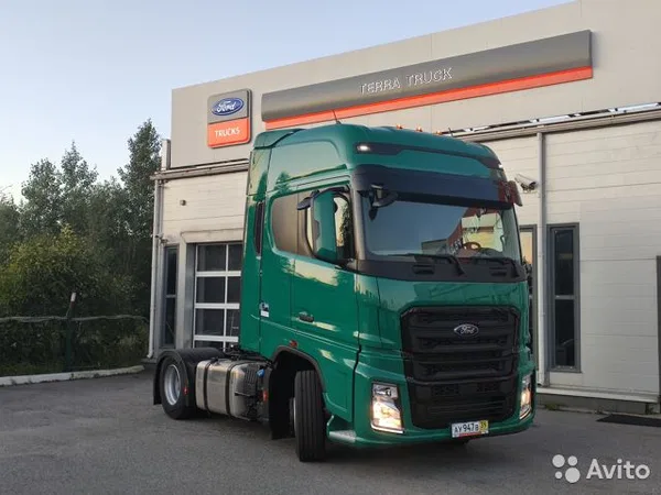 Седельный тягач Ford Trucks F-MAX