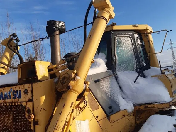 Гусеничный бульдозер Komatsu D155A-5