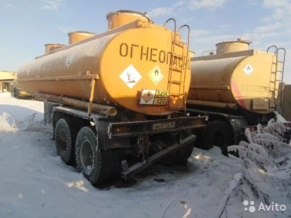 Полуприцеп бензовоз НефАЗ