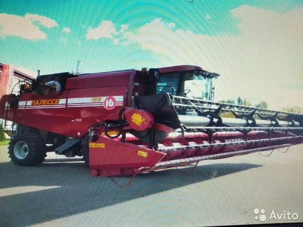 Зерноуборочный комбайн Палессе КЗС-1624