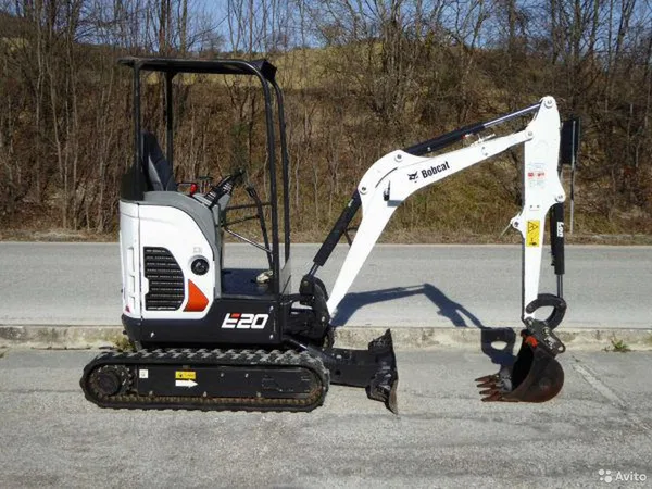 Мини-экскаватор Bobcat E20
