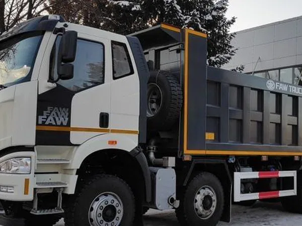 Самосвал FAW J6 CA3310