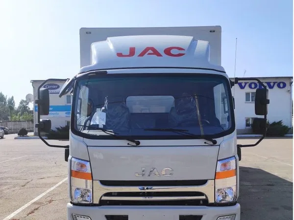 Грузовой фургон JAC N120