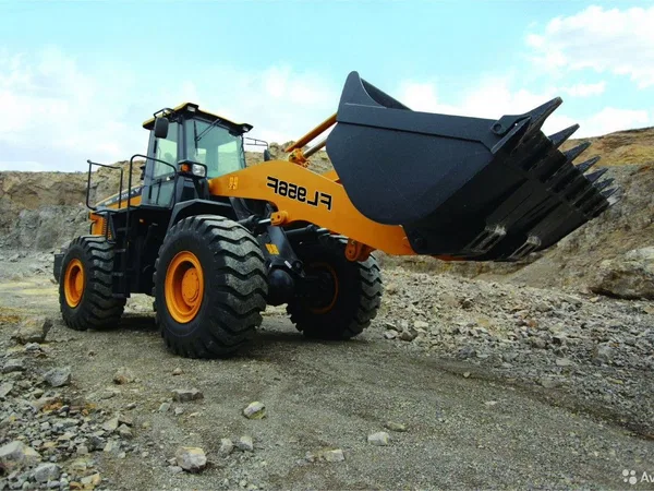 Фронтальный погрузчик Foton Lovol FL956F