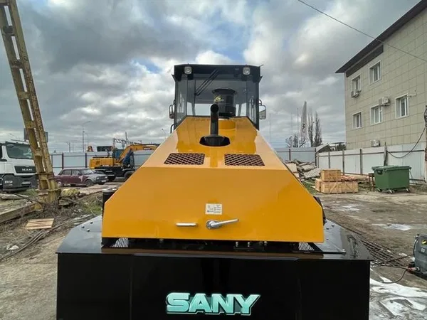 Грунтовый каток SANY SSR120С