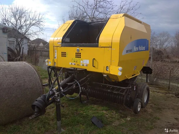Пресс-подборщик New Holland BR7060