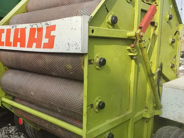 Пресс-подборщик Claas Rollant 44S