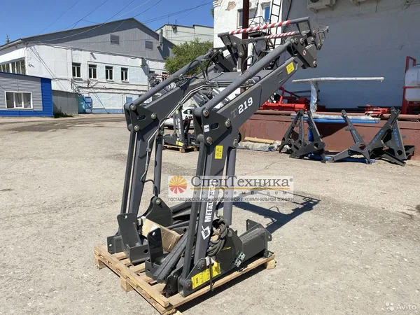 Навесной погрузчик (КУН) Metal-Fach T-219