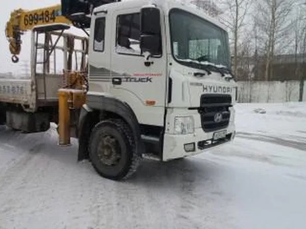 Бортовой грузовик с КМУ Hyundai Gold