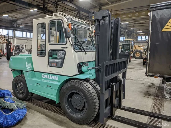 Вилочный погрузчик Dalian CPCD70AD