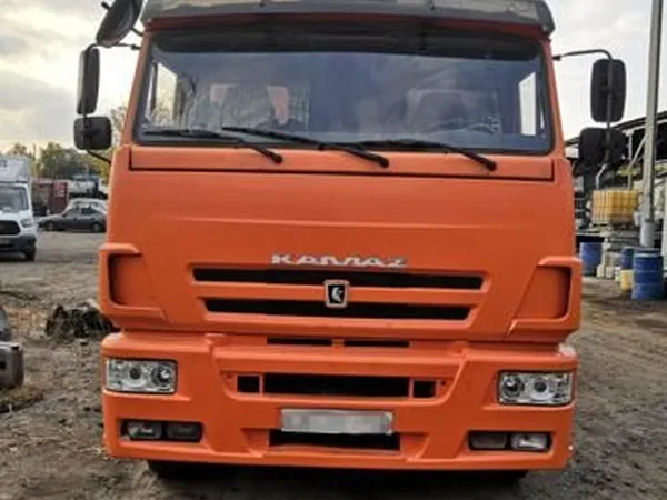 Самосвал КамАЗ 6520