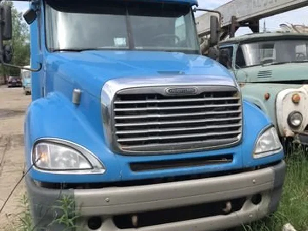 Седельный тягач Freightliner Columbia CL 120