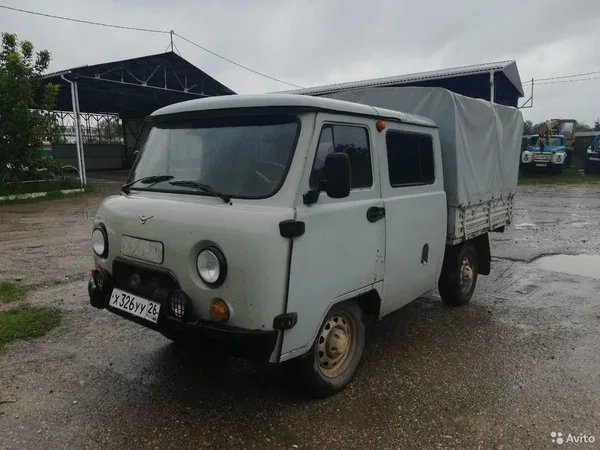 Тентованный автомобиль УАЗ 39094