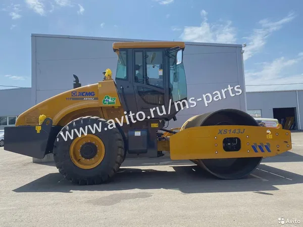 Грунтовый каток XCMG XS143J
