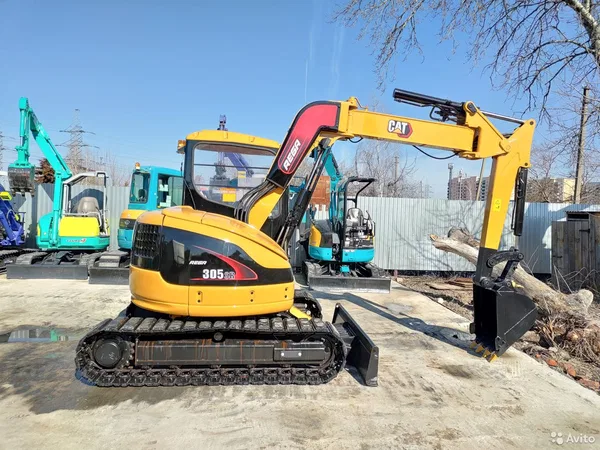 Мини-экскаватор Caterpillar 305 SR