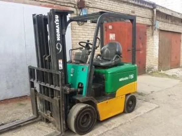 Вилочный погрузчик Komatsu