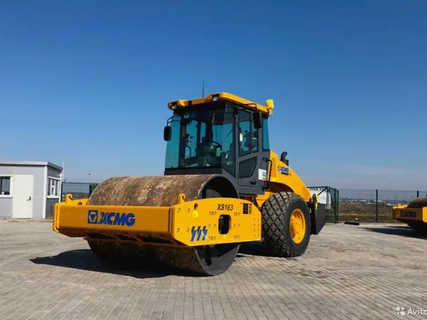 Грунтовый каток XCMG XS163J