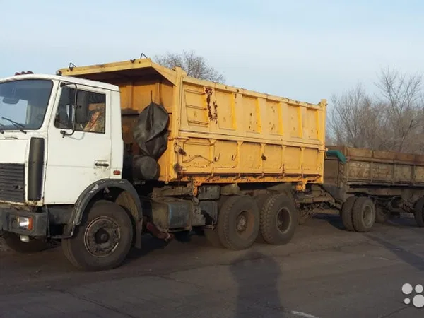 Самосвал МАЗ