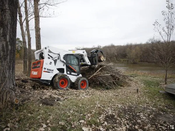 Мини-погрузчик Bobcat S770
