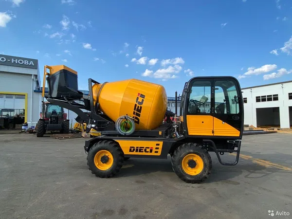 Самоходный бетоносмеситель Dieci L4700