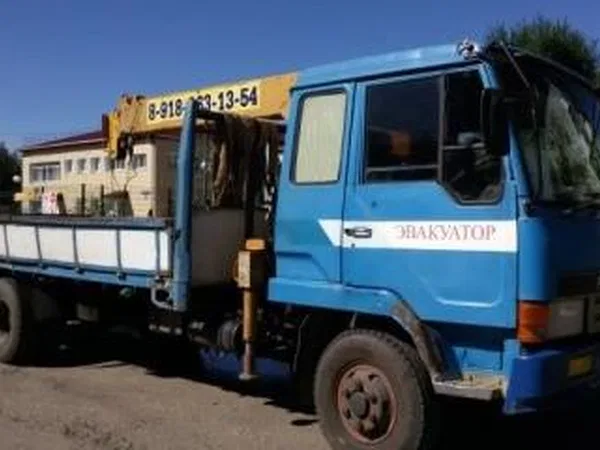 Бортовой грузовик с КМУ Mitsubishi Fuso