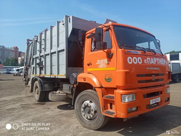 Мусоровоз РАРЗ МК-4442-06 на шасси КамАЗ 53605