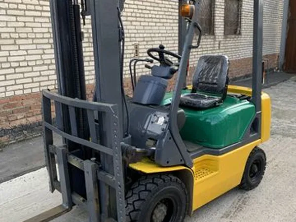 Вилочный погрузчик Komatsu