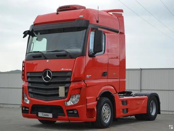 Седельный тягач Mercedes-Benz Actros