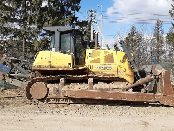 Гусеничный бульдозер New Holland D350