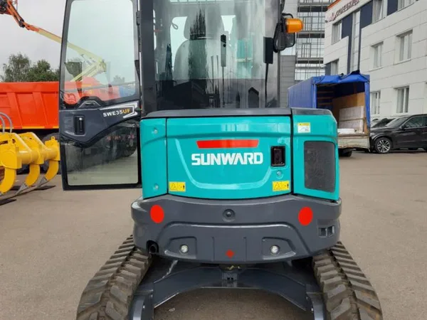 Мини-экскаватор Sunward SWE 35UF