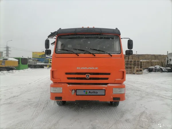 Бортовой грузовик с КМУ КамАЗ 65115