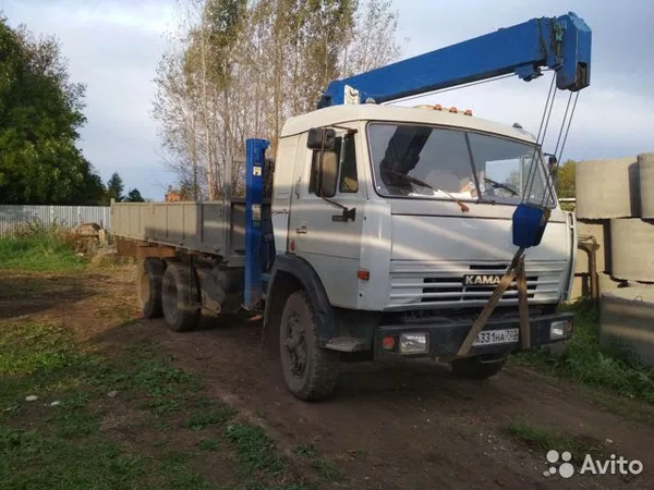 Бортовой грузовик с КМУ КамАЗ