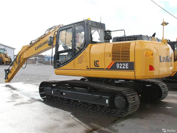 Гусеничный экскаватор LiuGong CLG922E