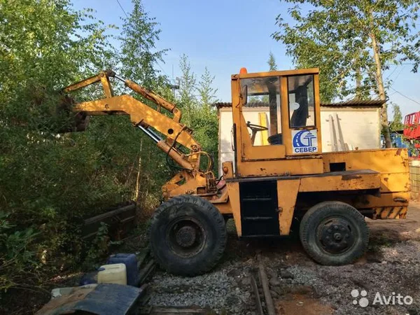 Фронтальный погрузчик Detva UN-053