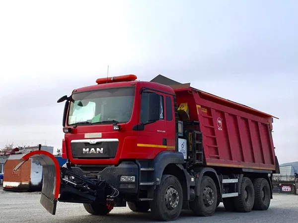 Комбинированная дорожная машина MAN