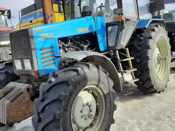 Трактор МТЗ Беларус 1221.2