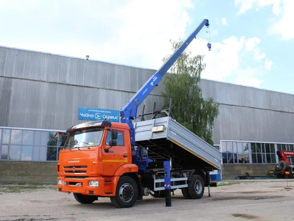 Самосвал КамАЗ 43253 с КМУ