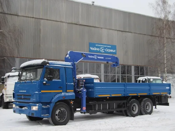 Бортовой грузовик с КМУ КамАЗ 65117 с КМУ Чайка-Tadano