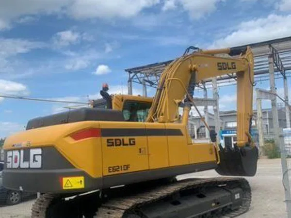Гусеничный экскаватор SDLG LinGong E6210F