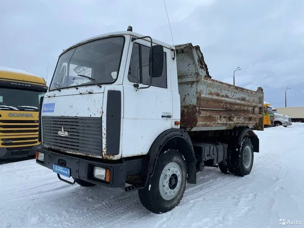 Самосвал МАЗ 5551
