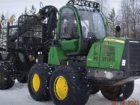 Форвардер John Deere 1110E