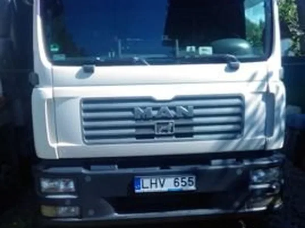 Тентованный грузовик MAN TGL 12.240