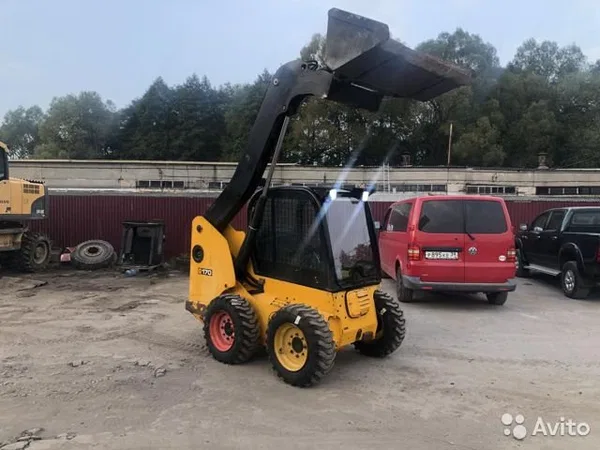 Мини-погрузчик JCB 170 Robot