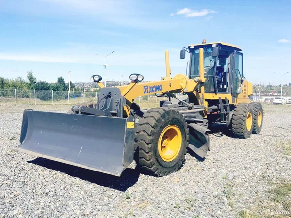 Автогрейдер XCMG GR165