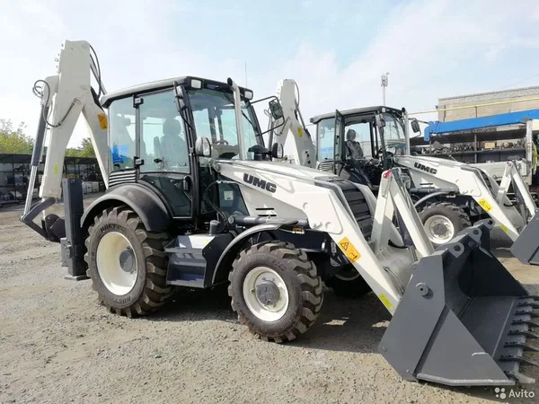 Экскаватор-погрузчик UMG TLB825