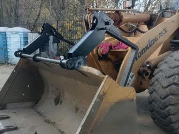 Паллетные вилы на фронтальный погрузчик откидные